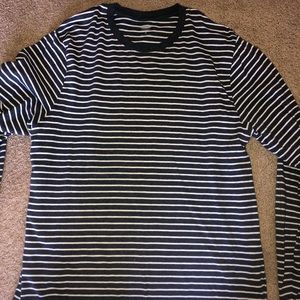 Old navy shirt